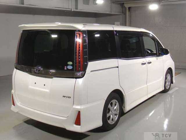 2018 Toyota Noah