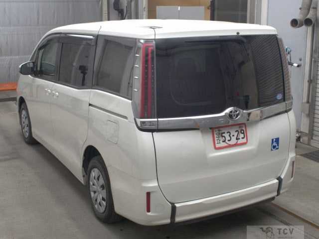 2019 Toyota Noah