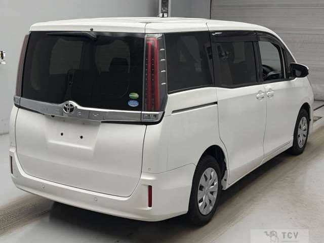 2019 Toyota Noah