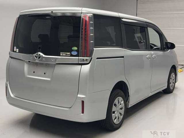 2019 Toyota Noah