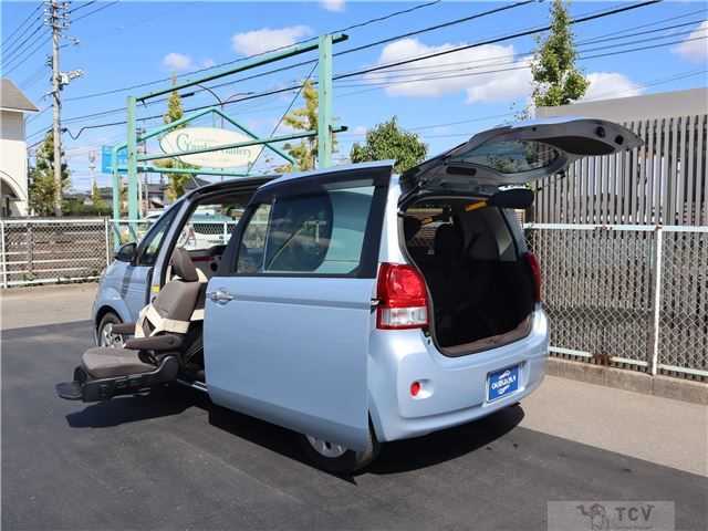 2015 Toyota Porte