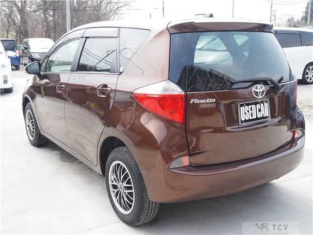 2011 Toyota Ractis