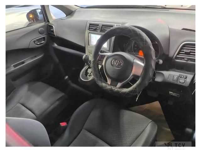 2014 Toyota Ractis