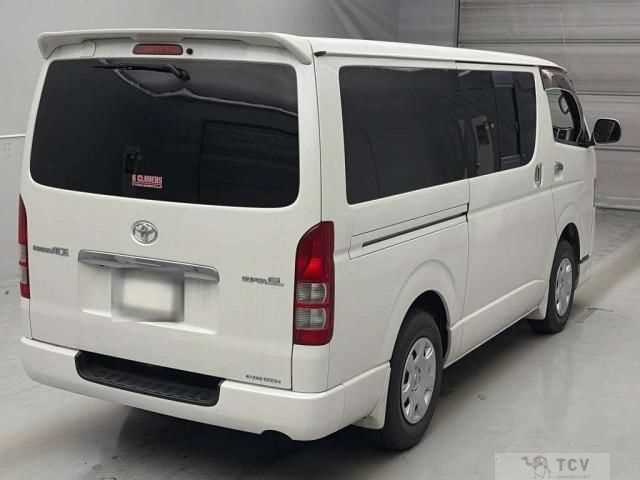 2011 Toyota Regiusace Van