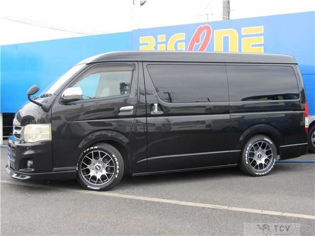 2011 Toyota Regiusace Van