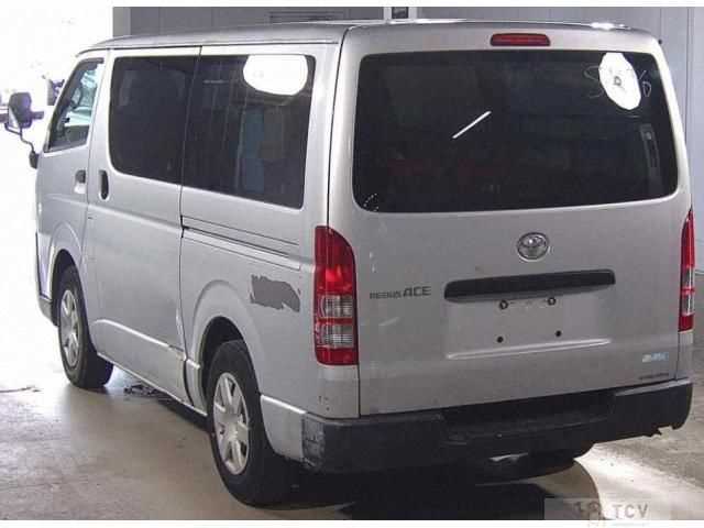 2016 Toyota Regiusace Van