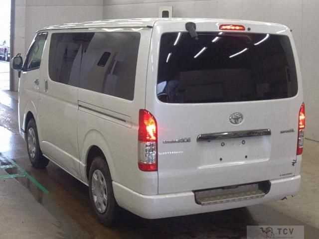 2016 Toyota Regiusace Van