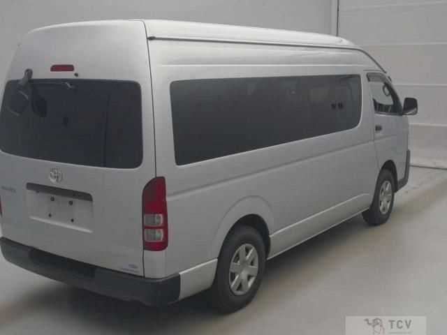 2016 Toyota Regiusace Van