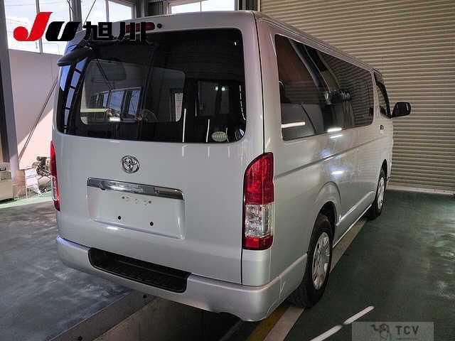 2017 Toyota Regiusace Van