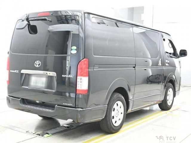2018 Toyota Regiusace Van