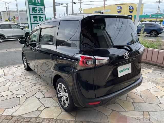 2020 Toyota Sienta