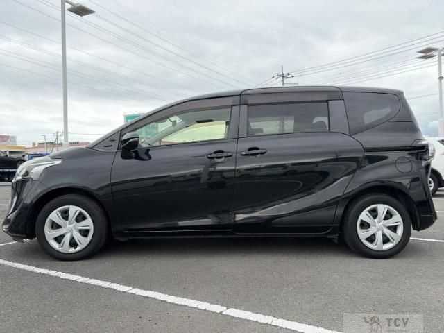 2020 Toyota Sienta
