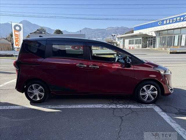 2020 Toyota Sienta