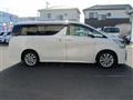 2015 Toyota Vellfire