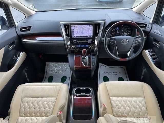 2015 Toyota Vellfire