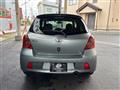 2005 Toyota Vitz