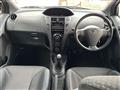 2005 Toyota Vitz