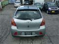 2005 Toyota Vitz