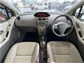 2009 Toyota Vitz
