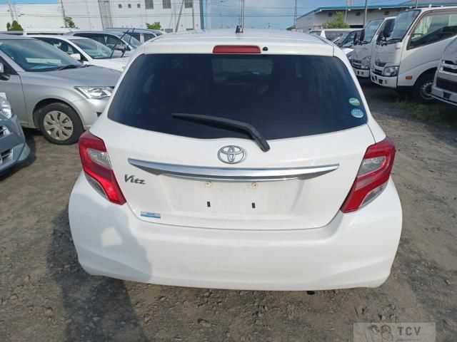 2015 Toyota Vitz