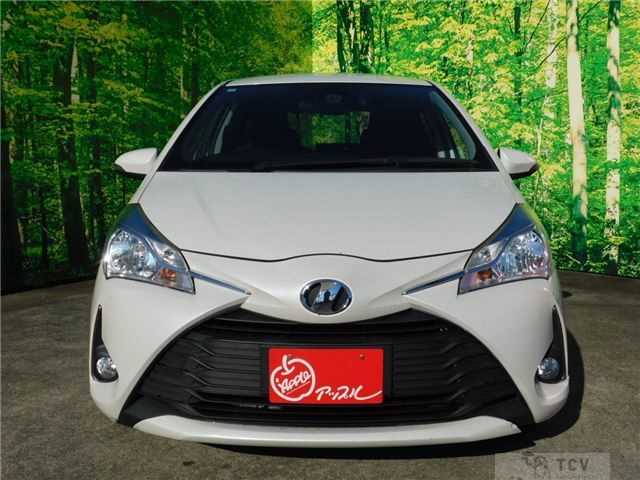 2017 Toyota Vitz