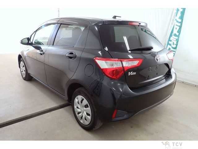 2017 Toyota Vitz