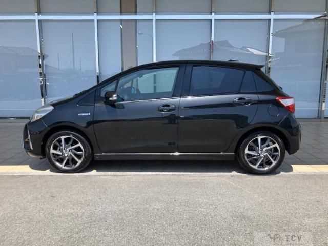 2017 Toyota Vitz