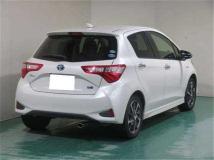 2017 Toyota Vitz