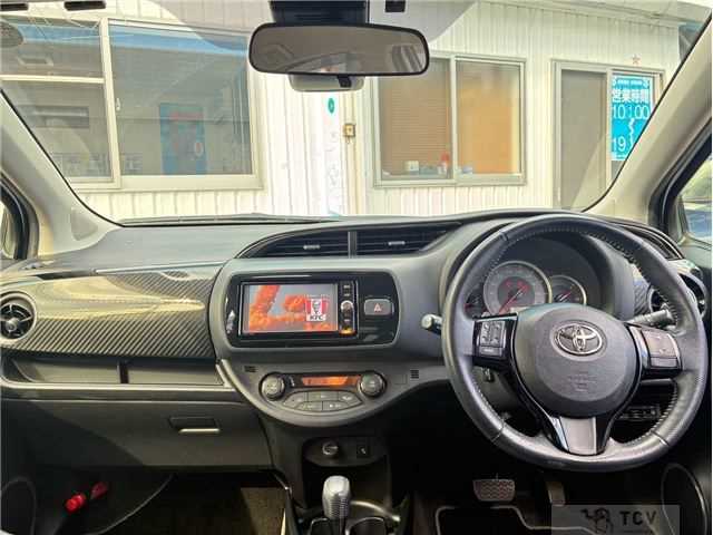 2017 Toyota Vitz