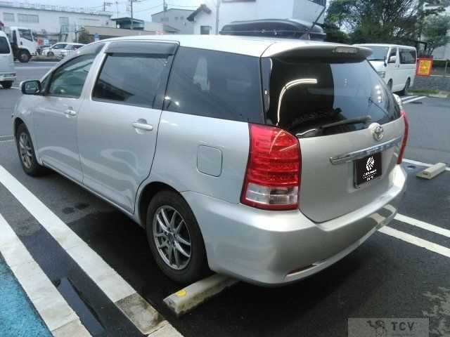 2005 Toyota Wish