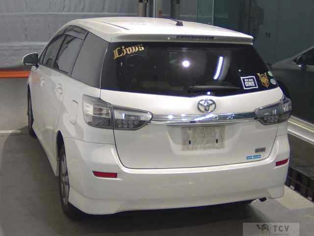 2013 Toyota Wish