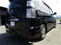 2005 Toyota Voxy