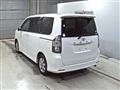 2007 Toyota Voxy