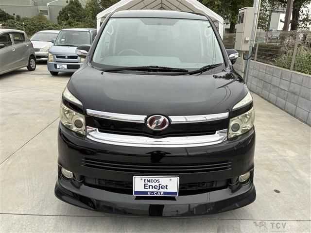 2007 Toyota Voxy