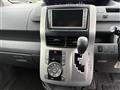 2007 Toyota Voxy