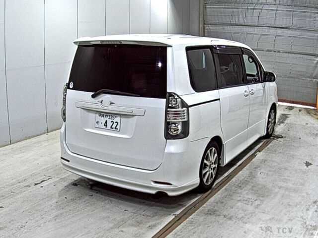 2008 Toyota Voxy