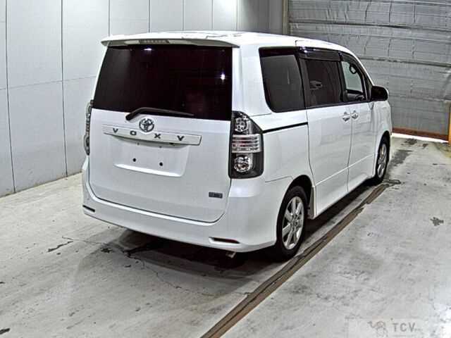 2008 Toyota Voxy