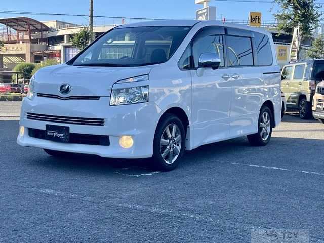 2009 Toyota Voxy
