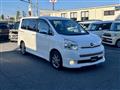 2009 Toyota Voxy