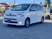 2009 Toyota Voxy
