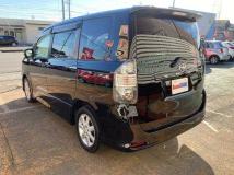 2009 Toyota Voxy