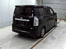 2010 Toyota Voxy