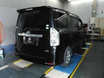 2010 Toyota Voxy