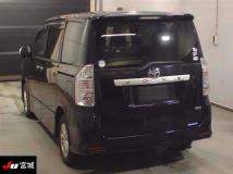2010 Toyota Voxy