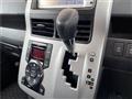 2010 Toyota Voxy