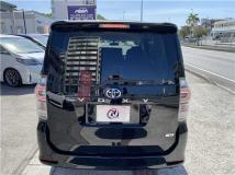 2010 Toyota Voxy