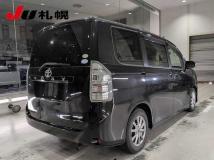 2011 Toyota Voxy