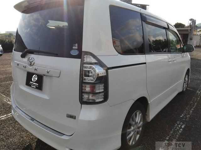 2011 Toyota Voxy
