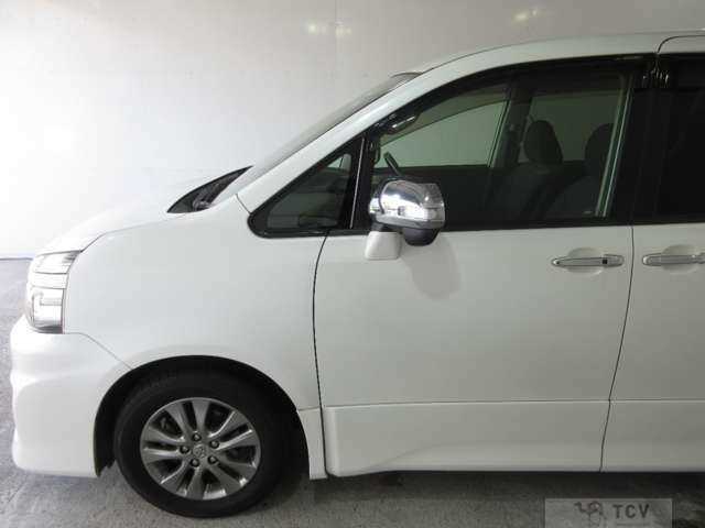 2011 Toyota Voxy
