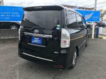 2013 Toyota Voxy